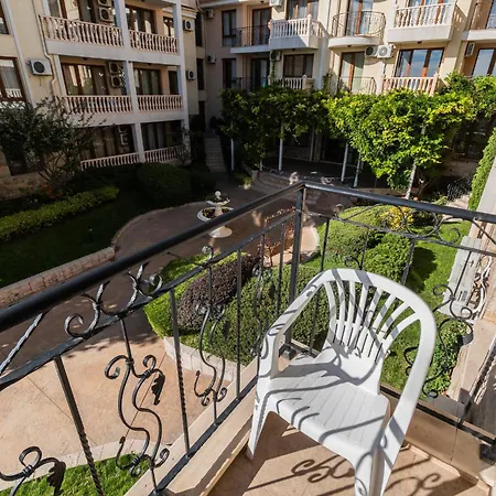 Apartment Royal Bay -