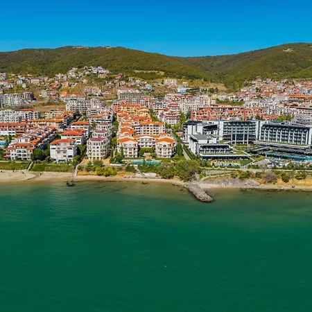 Royal Bay -